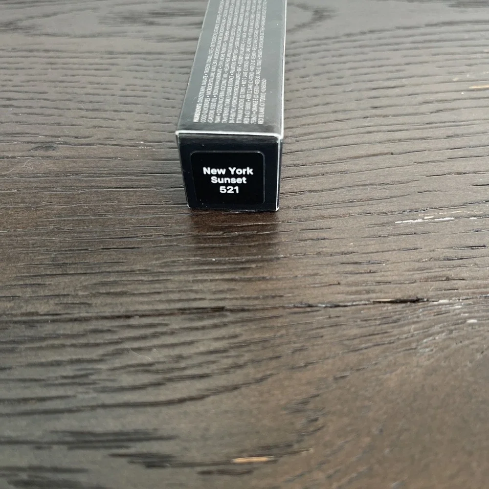 NIB Bobbi Brown Lip Color LUXE Lipstick Full Size .13 oz NEW YORK SUNSET Makeup